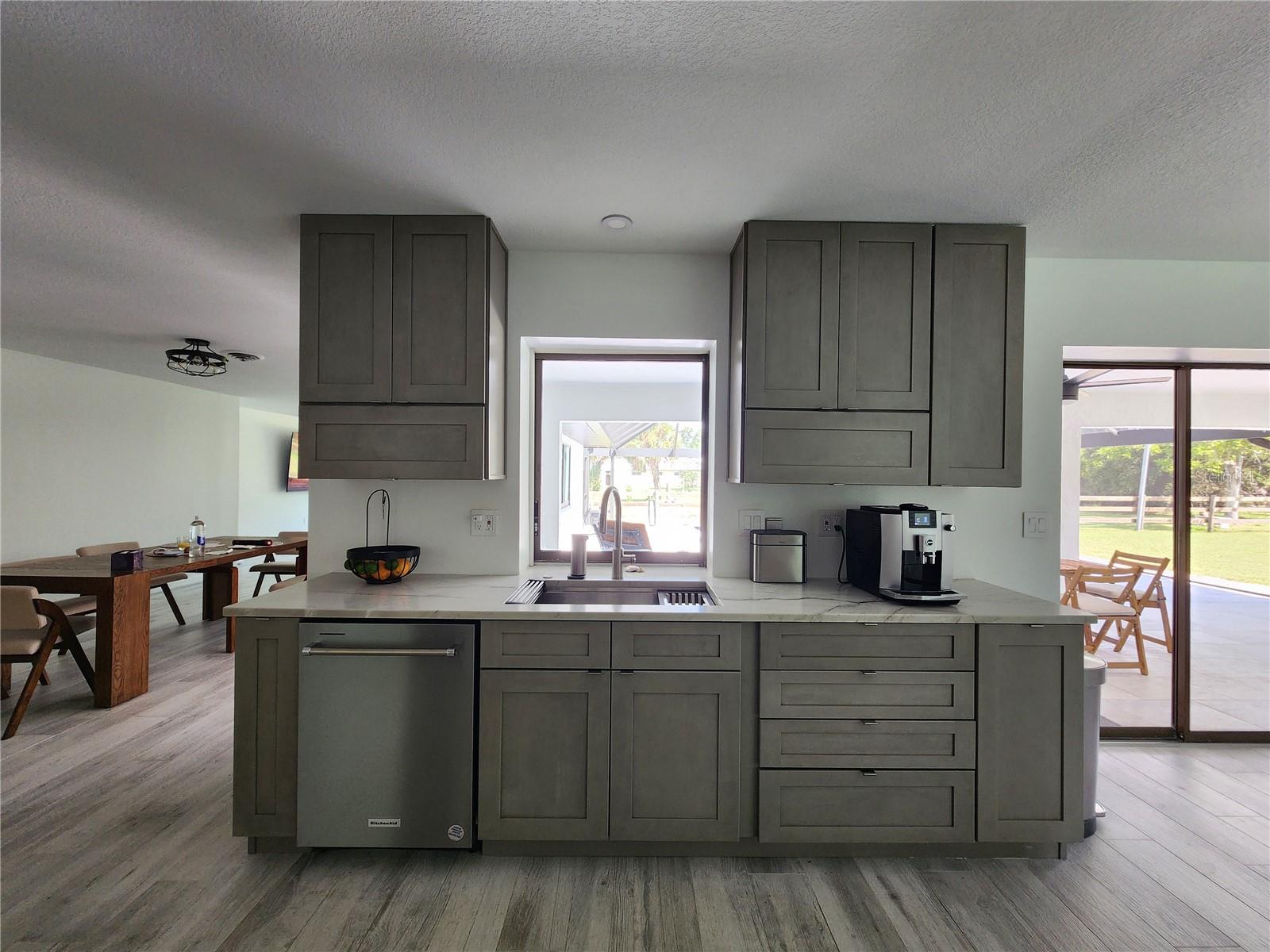 WELLINGTON ACRES - Residential Lease