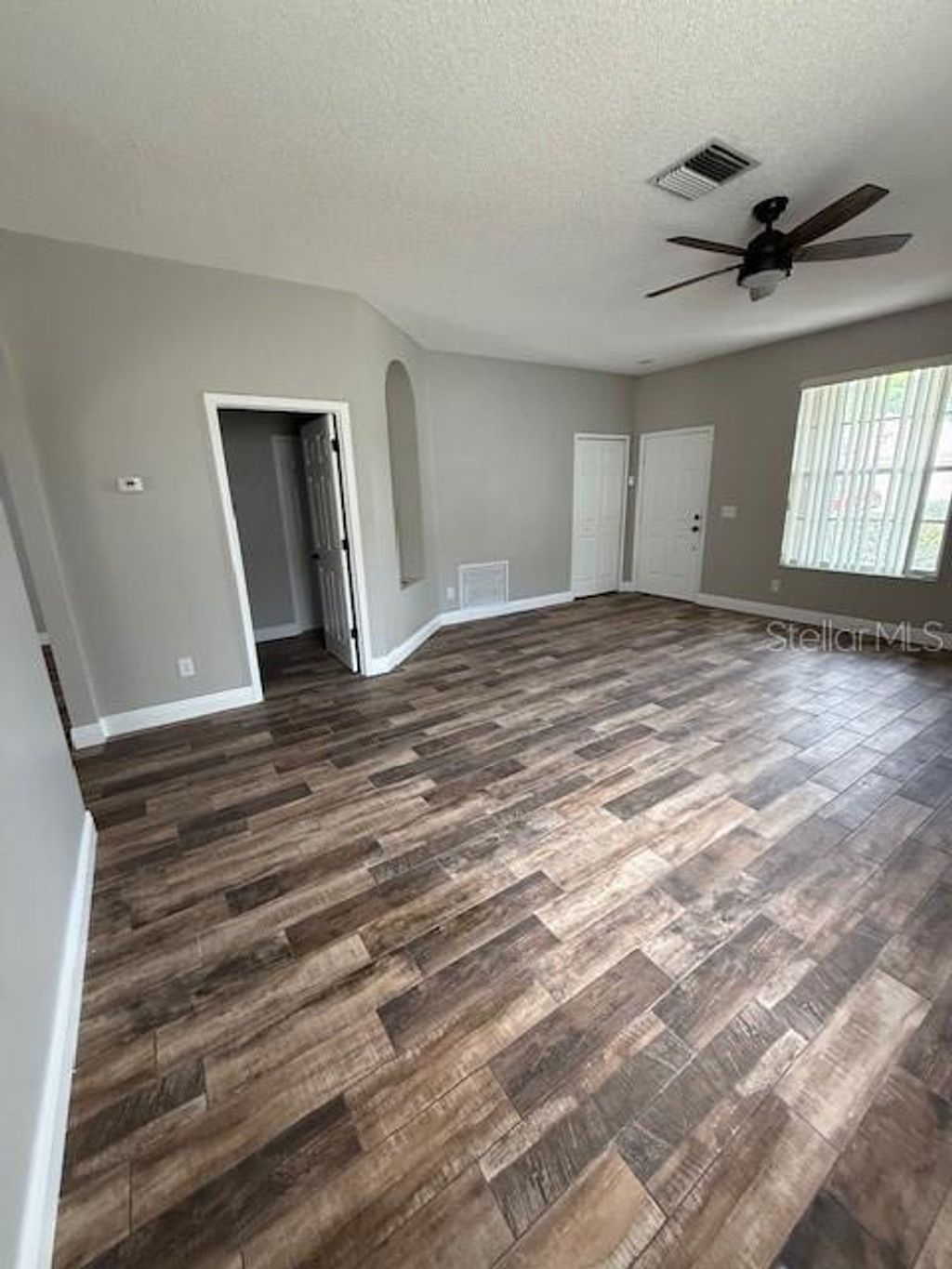 Photo of 527 Royal Ridge Street, Valrico, FL 33594 (MLS # TB8433785)