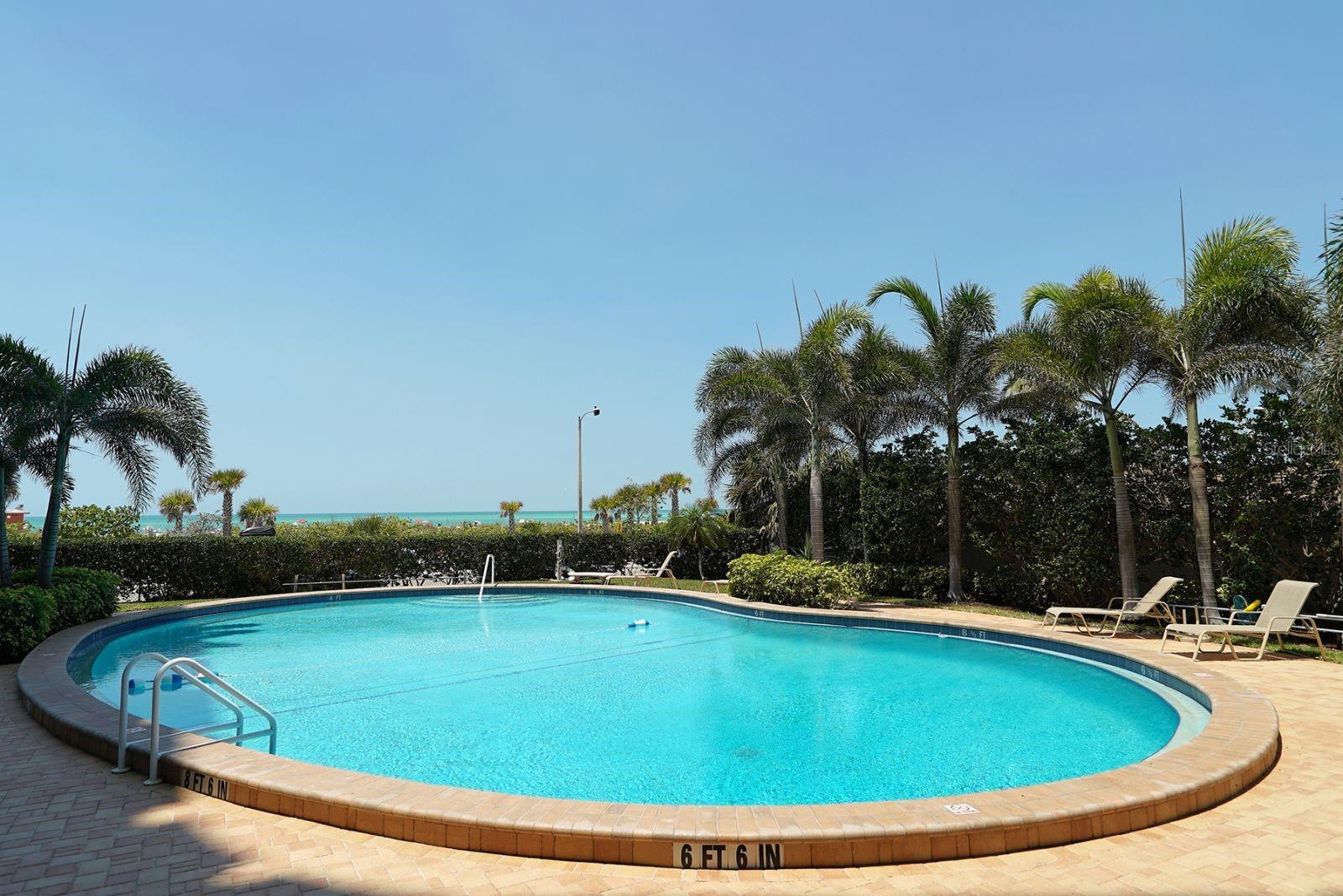 ST ARMAND TOWERS - Residential