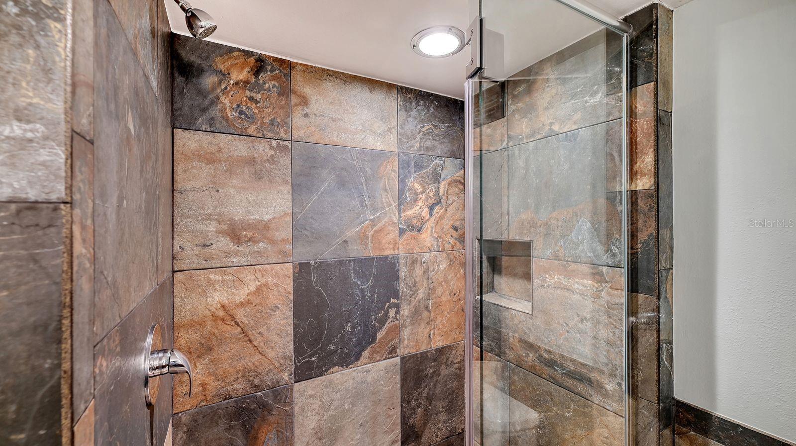 ST ARMAND TOWERS - Residential