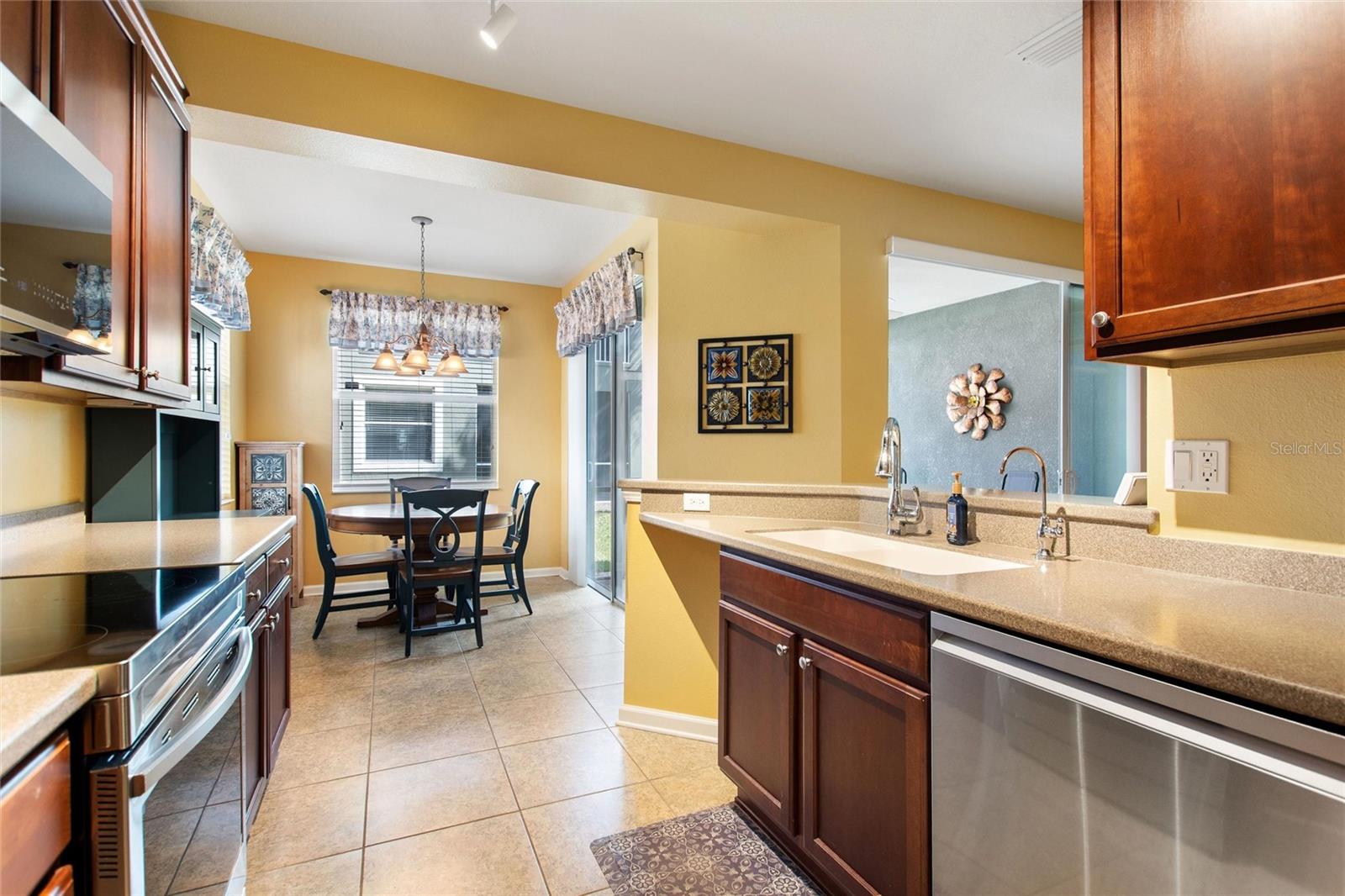 VILLA SERENA A CONDOMINIUM - Residential