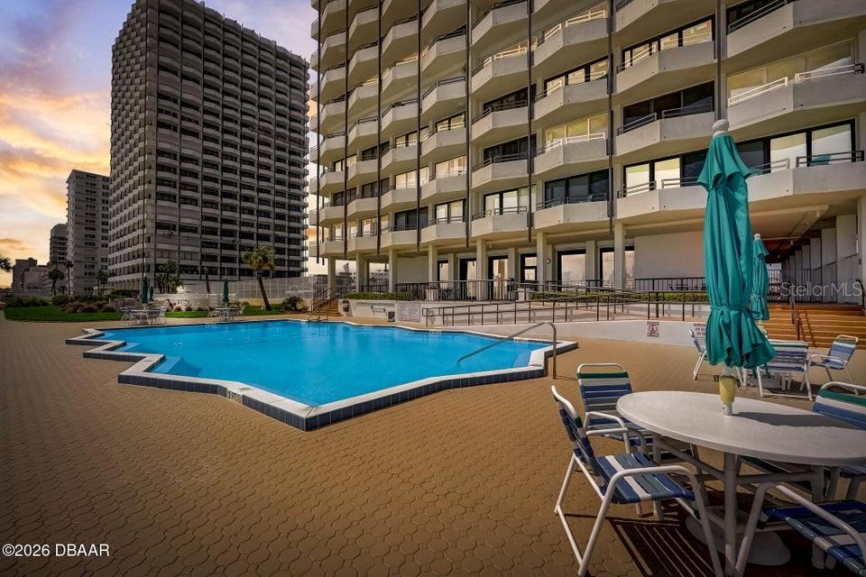 OCEAN RITZ CONDO UNIT 01 - Residential