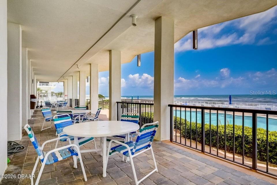 OCEAN RITZ CONDO UNIT 01 - Residential