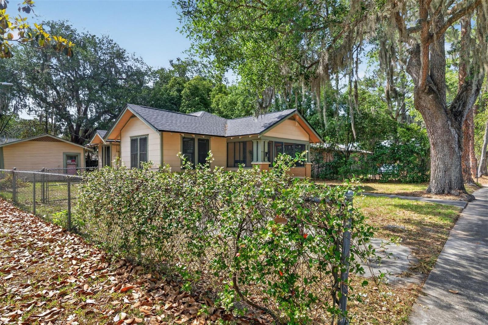 THOMAS W R ADD - Residential