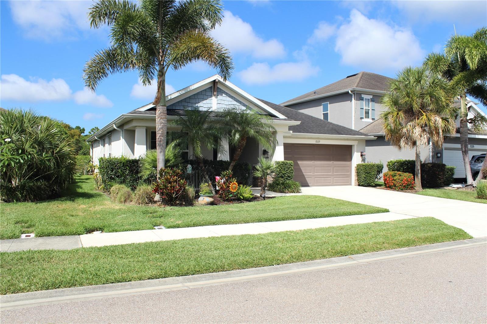 ARBOR LAKES ON PALMER RANCH - Residential