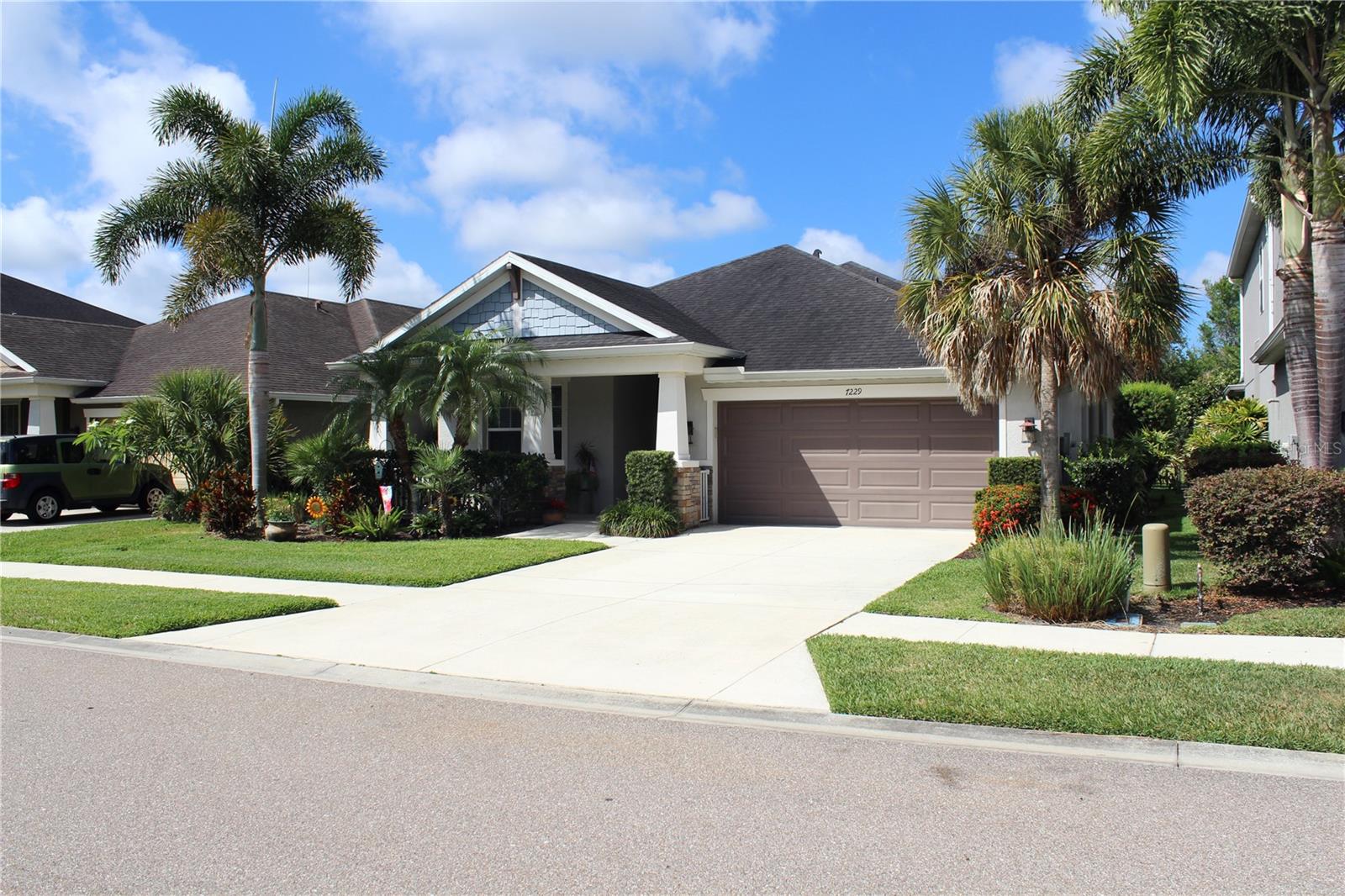 ARBOR LAKES ON PALMER RANCH - Residential