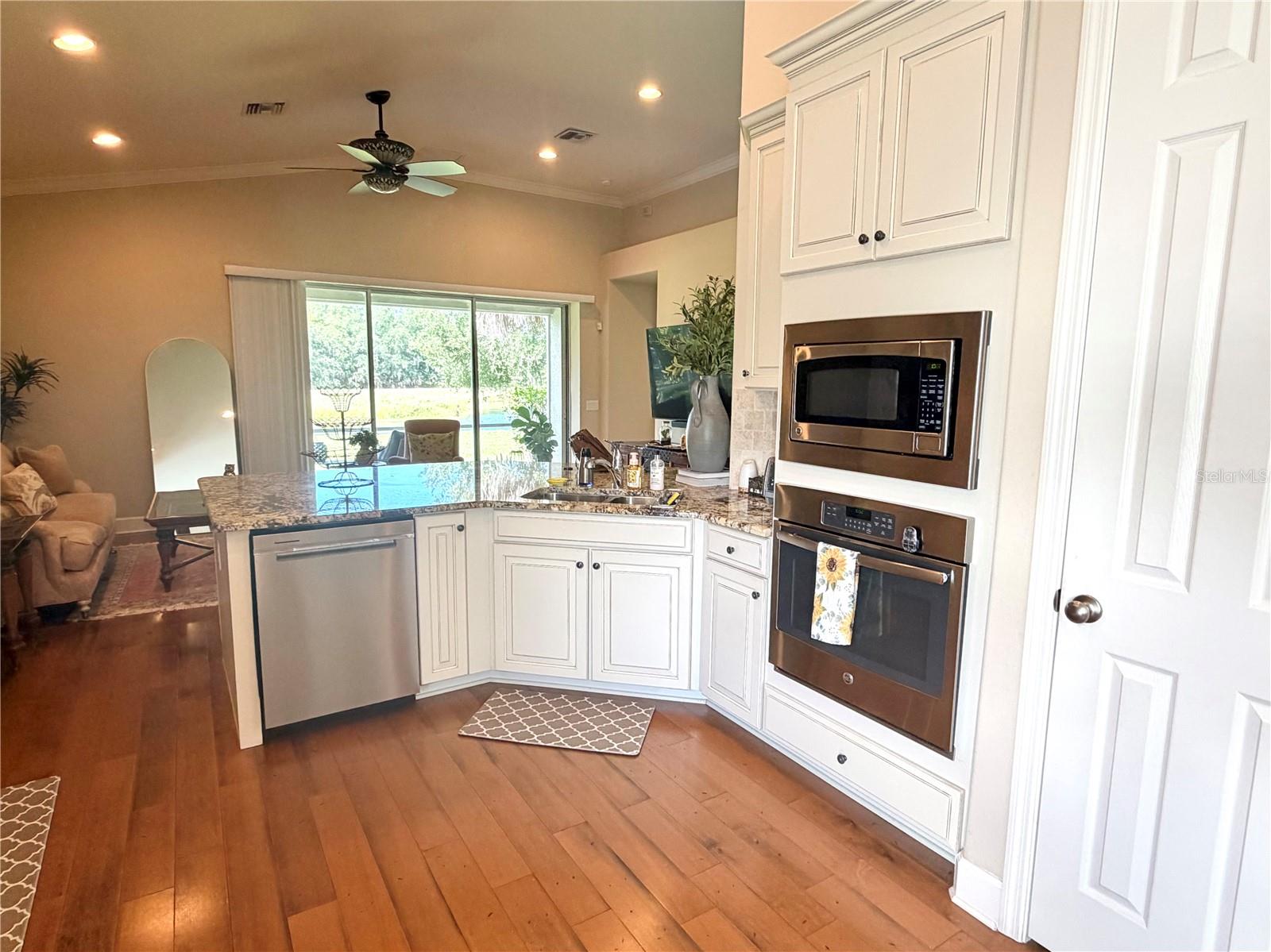 ARBOR LAKES ON PALMER RANCH - Residential