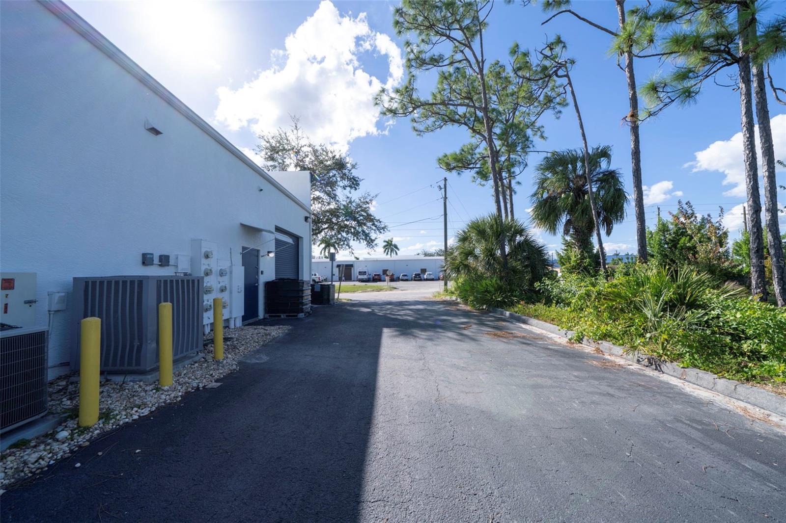 BONITA INDUST PARK ADD - Commercial Lease