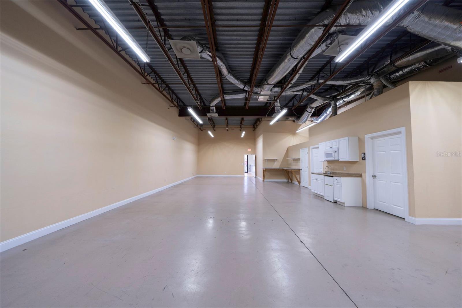 BONITA INDUST PARK ADD - Commercial Lease