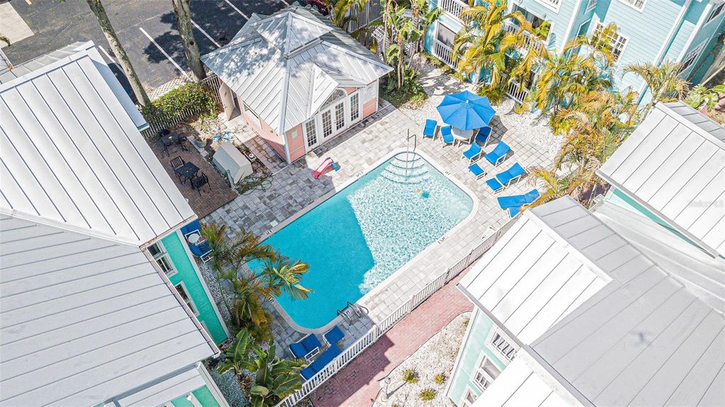 Photo of 3002 W Cleveland Street #C3, Tampa, FL 33609 (MLS # TB8387323)