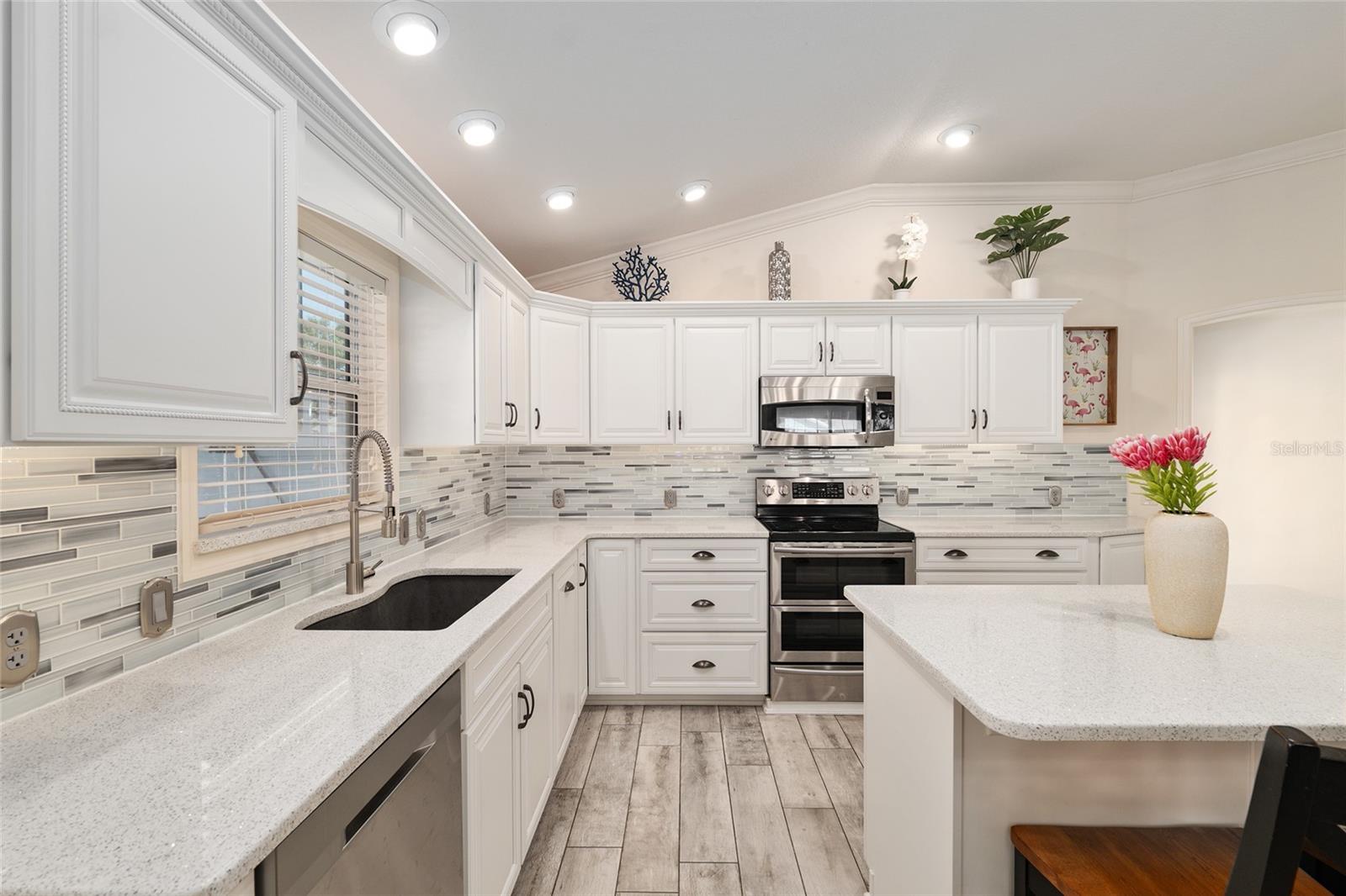 CABANAS/CREEKSIDE LNDG - Residential