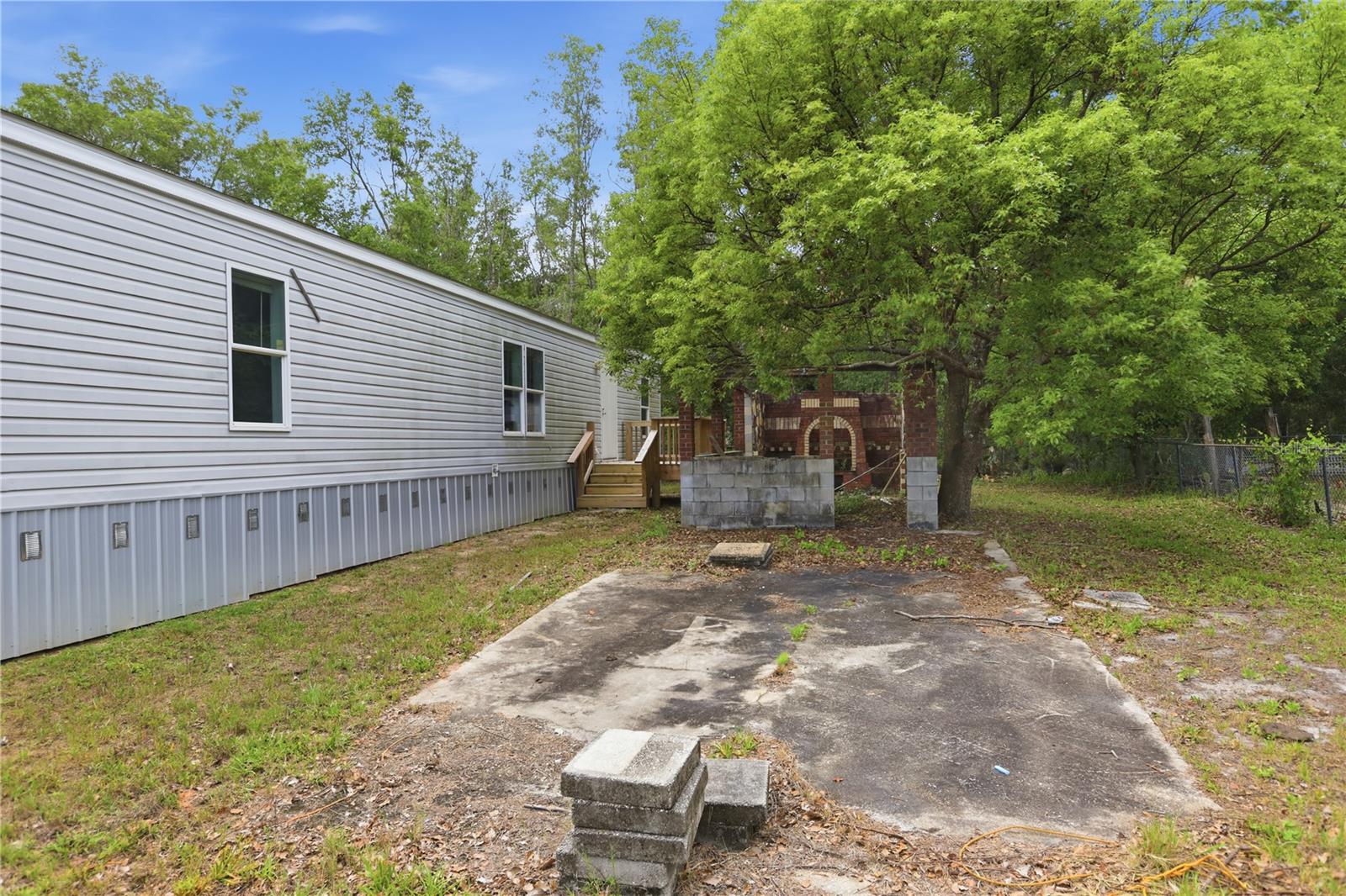 NORTHWOOD REP LT F & N 160 FT LT G - Residential