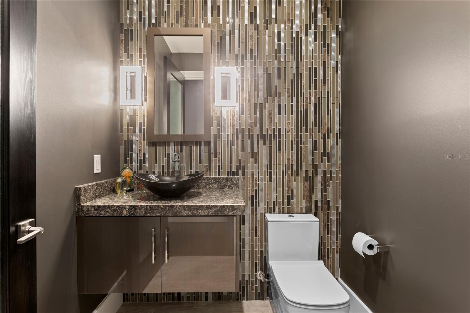 DAVIS ISLANDS REP OF PT O - Residential