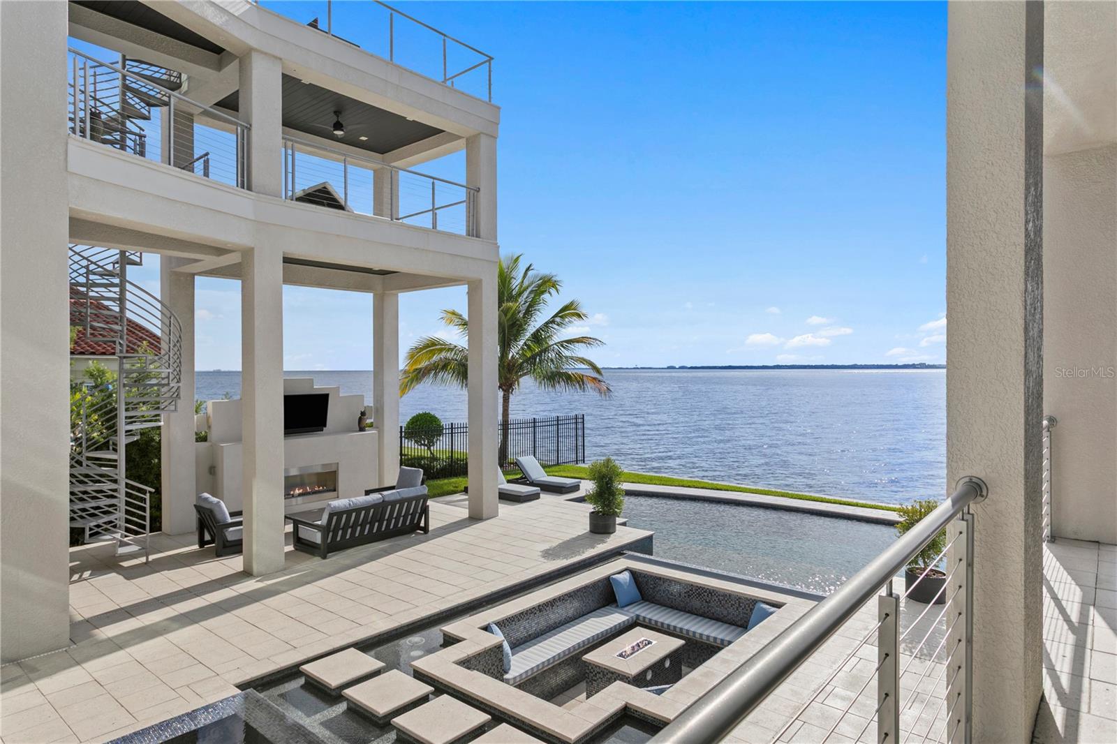 DAVIS ISLANDS REP OF PT O - Residential