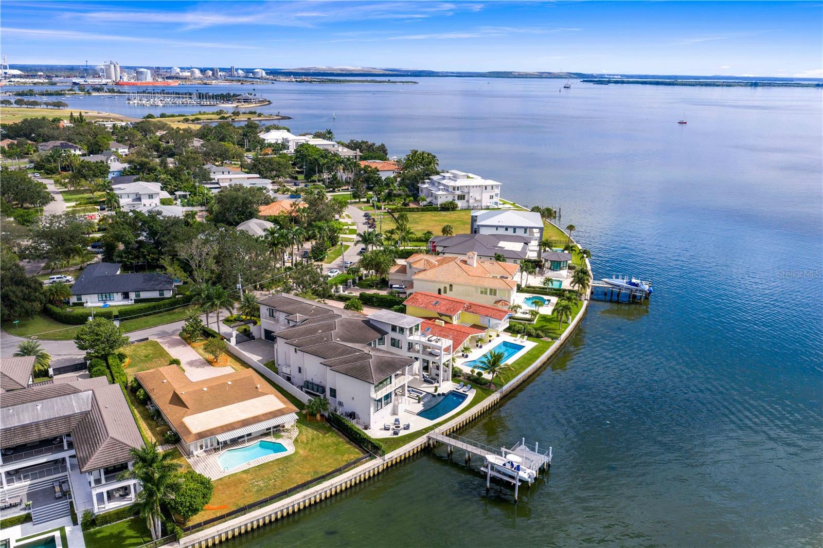 DAVIS ISLANDS REP OF PT O - Residential