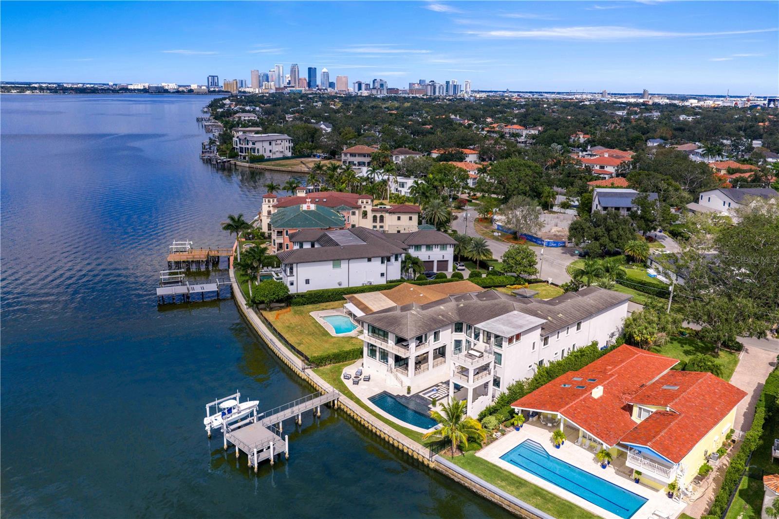 DAVIS ISLANDS REP OF PT O - Residential