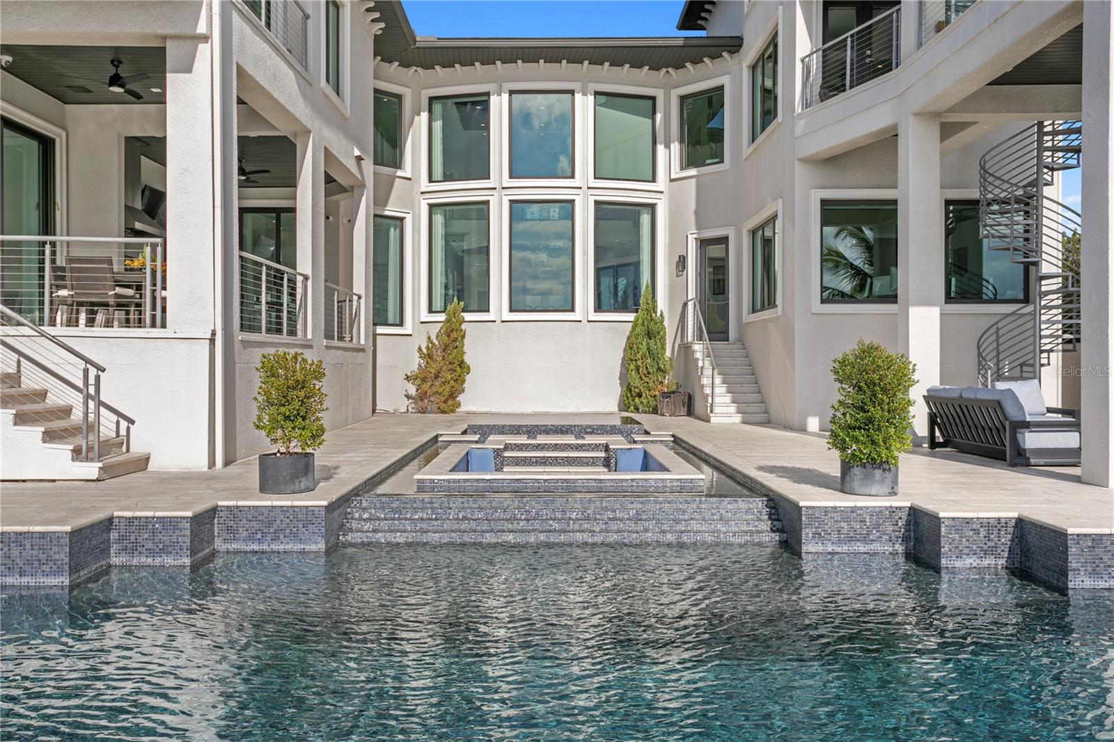 DAVIS ISLANDS REP OF PT O - Residential