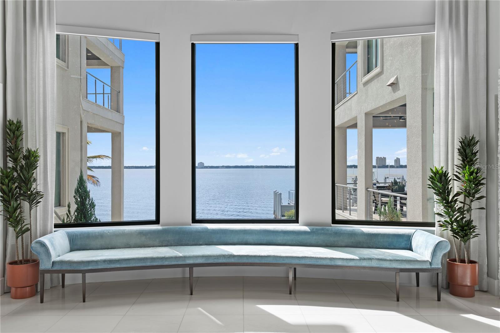 DAVIS ISLANDS REP OF PT O - Residential