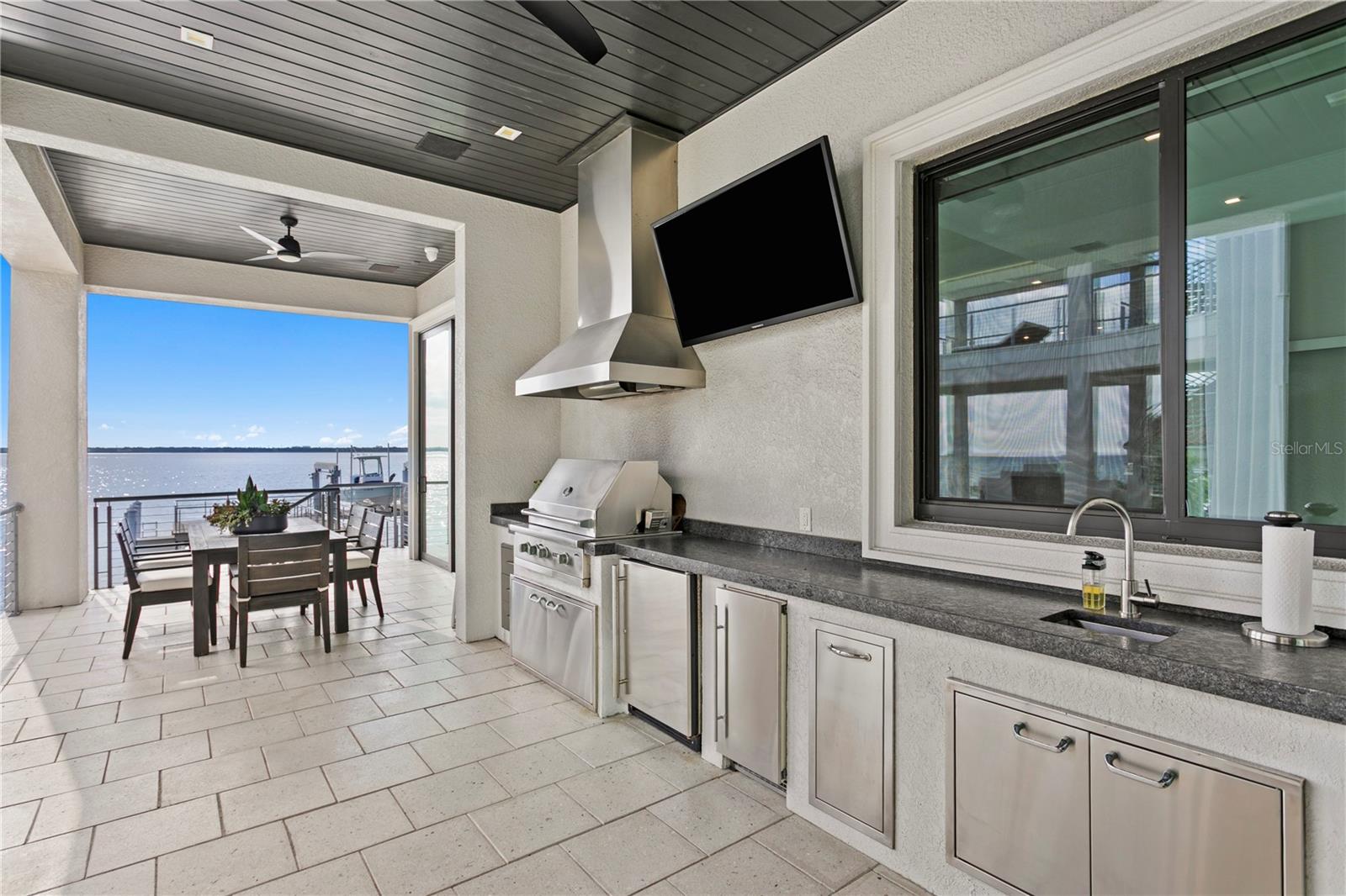 DAVIS ISLANDS REP OF PT O - Residential