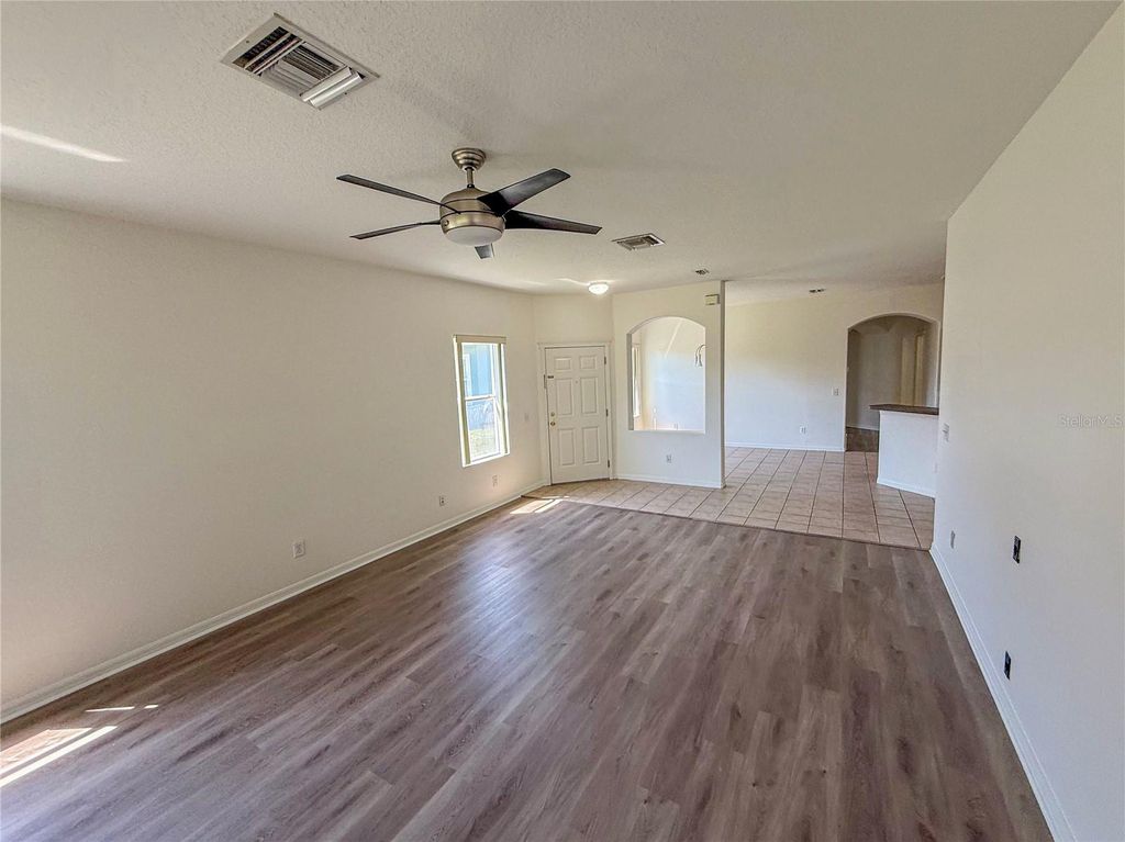 Photo of 6901 Surrey Hill Place, Apollo Beach, FL 33572 (MLS # TB8490075)