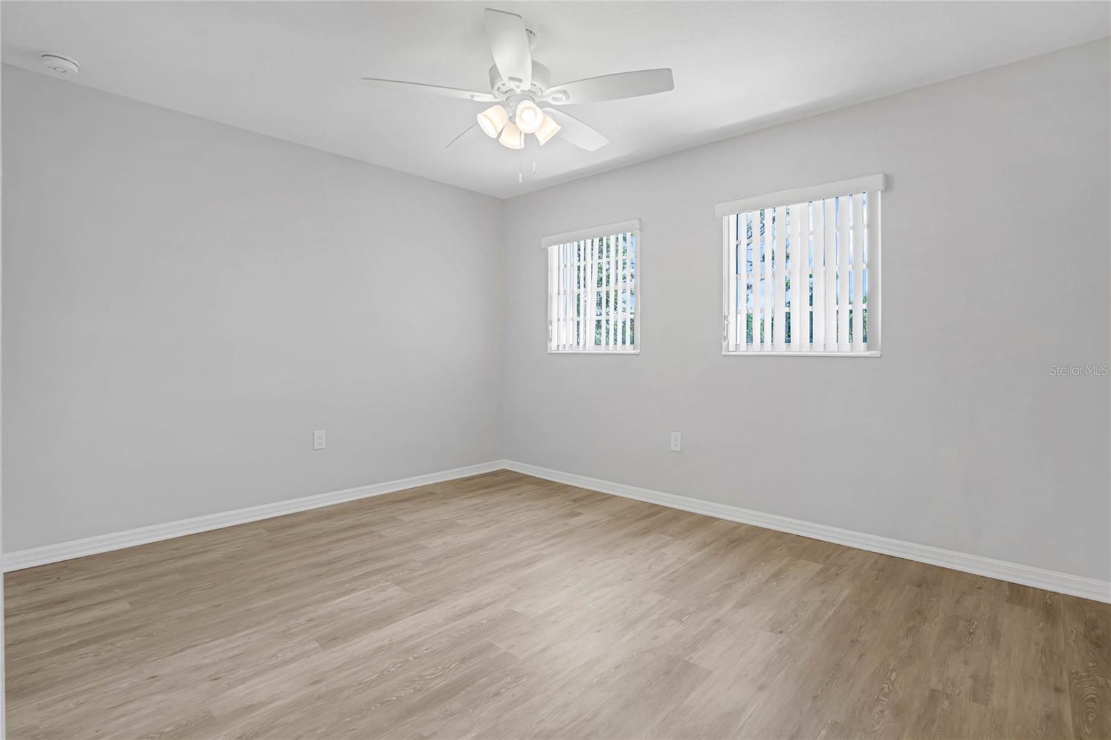 LAKEMONT ESTATES - Residential Lease