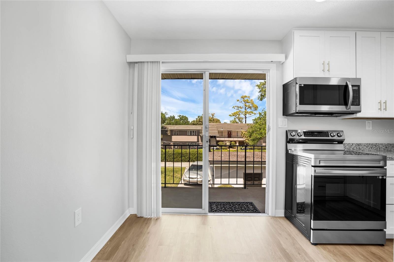 LAKEMONT ESTATES - Residential Lease