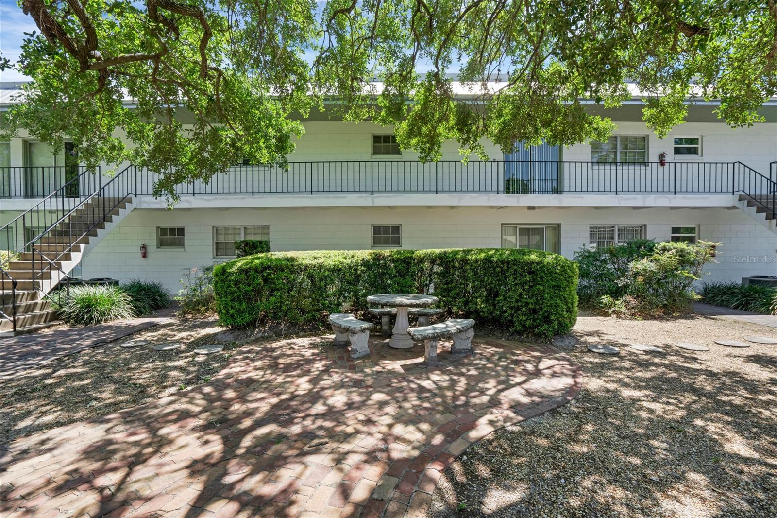 LAKEMONT ESTATES - Residential Lease