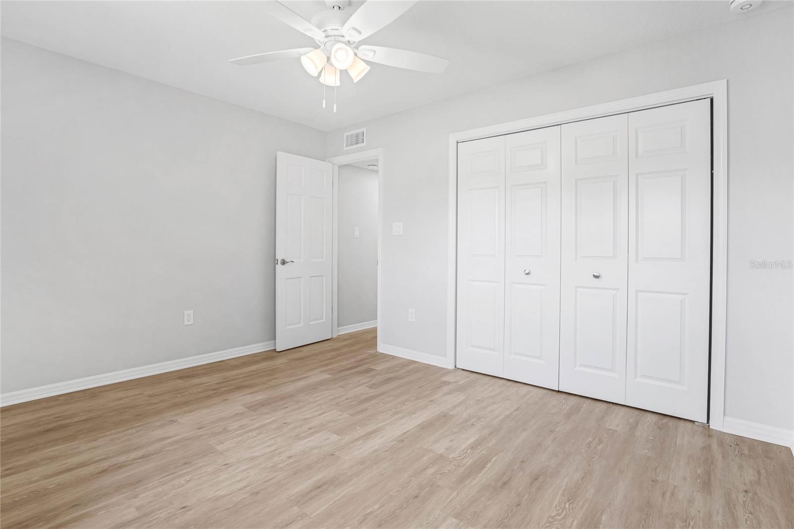 LAKEMONT ESTATES - Residential Lease