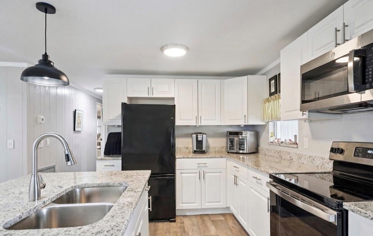 HAWTHORNE AT LEESBURG A COOP - Residential
