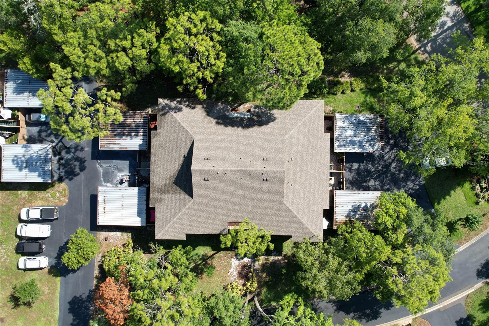 1006 LENNOX ROAD W 1006