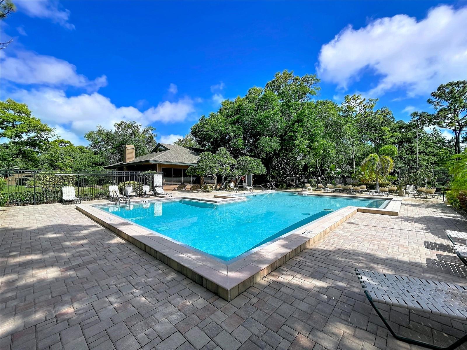 GLENEAGLES I CONDO - Residential