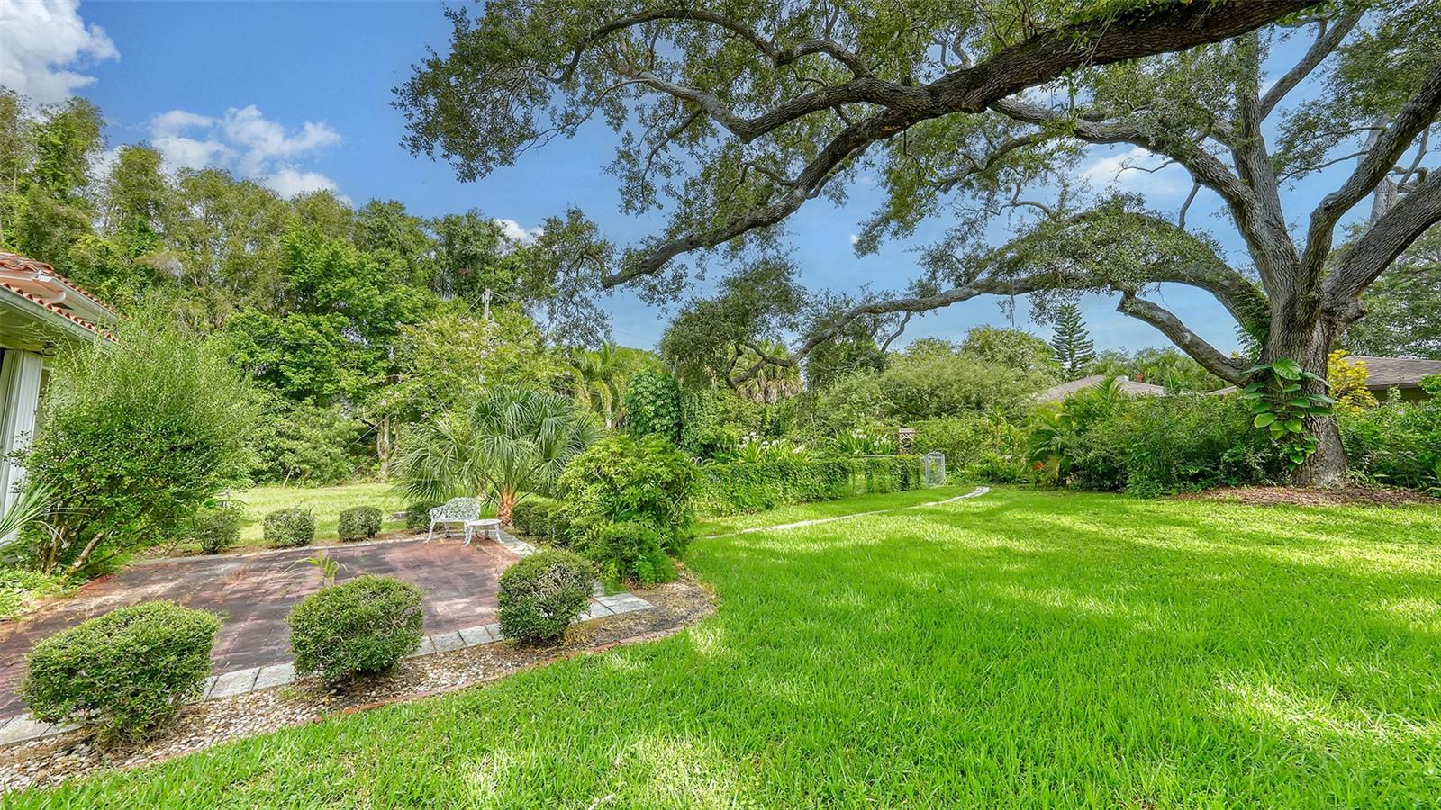 BAY POINT PARK 2 - Residential