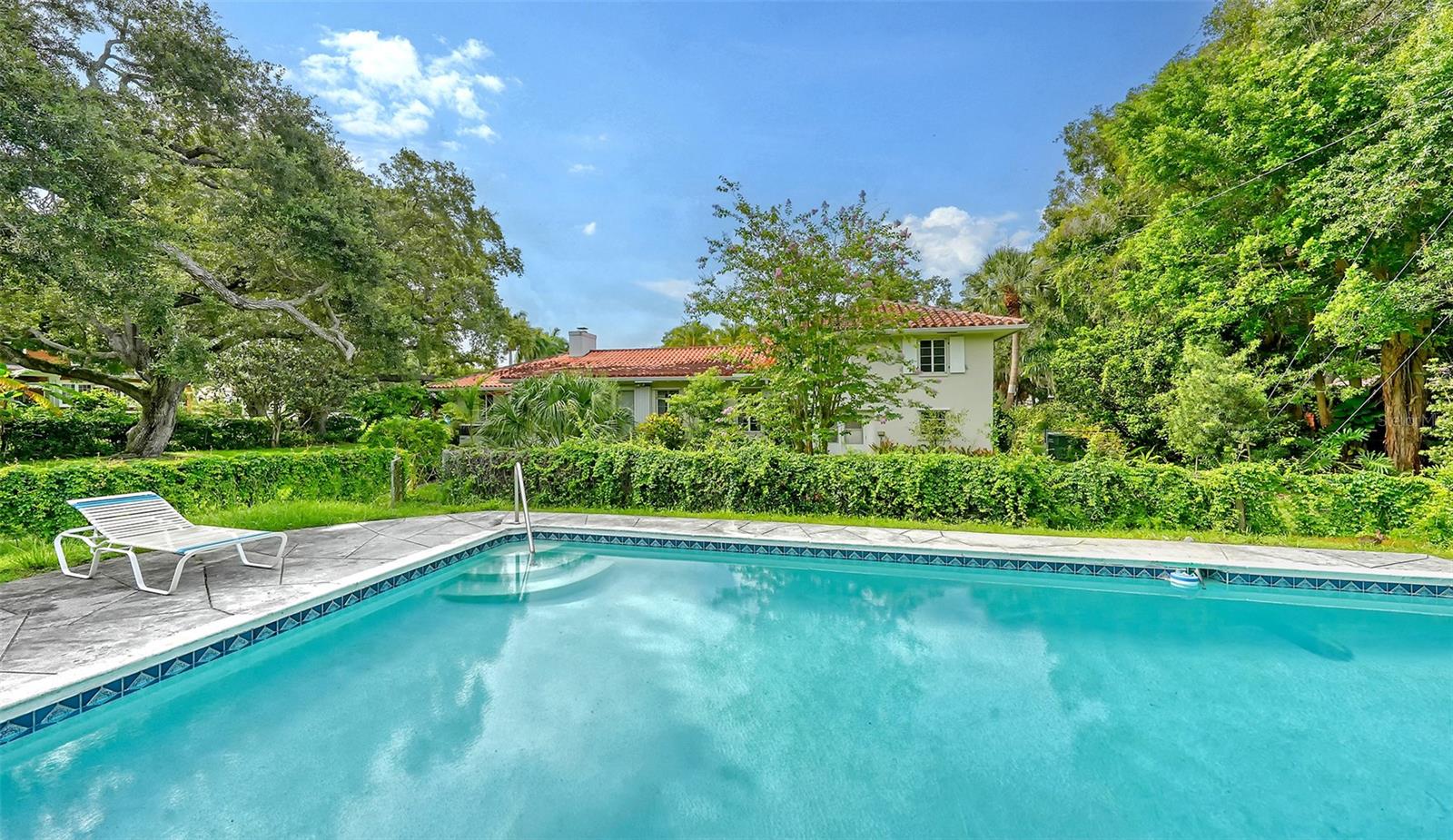 BAY POINT PARK 2 - Residential