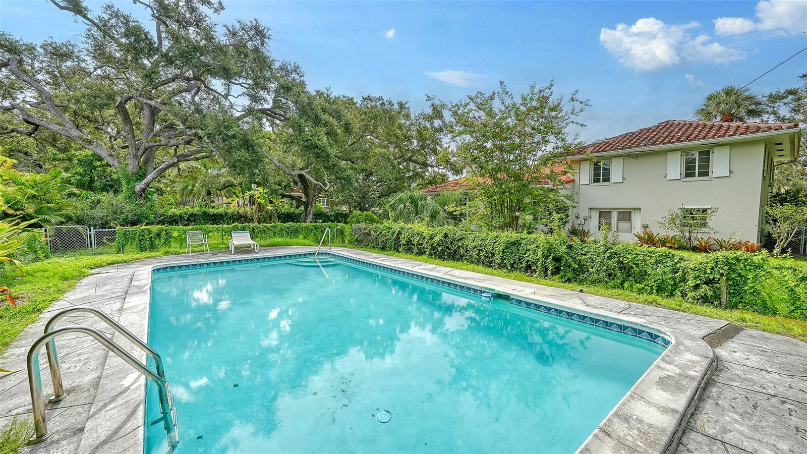 BAY POINT PARK 2 - Residential