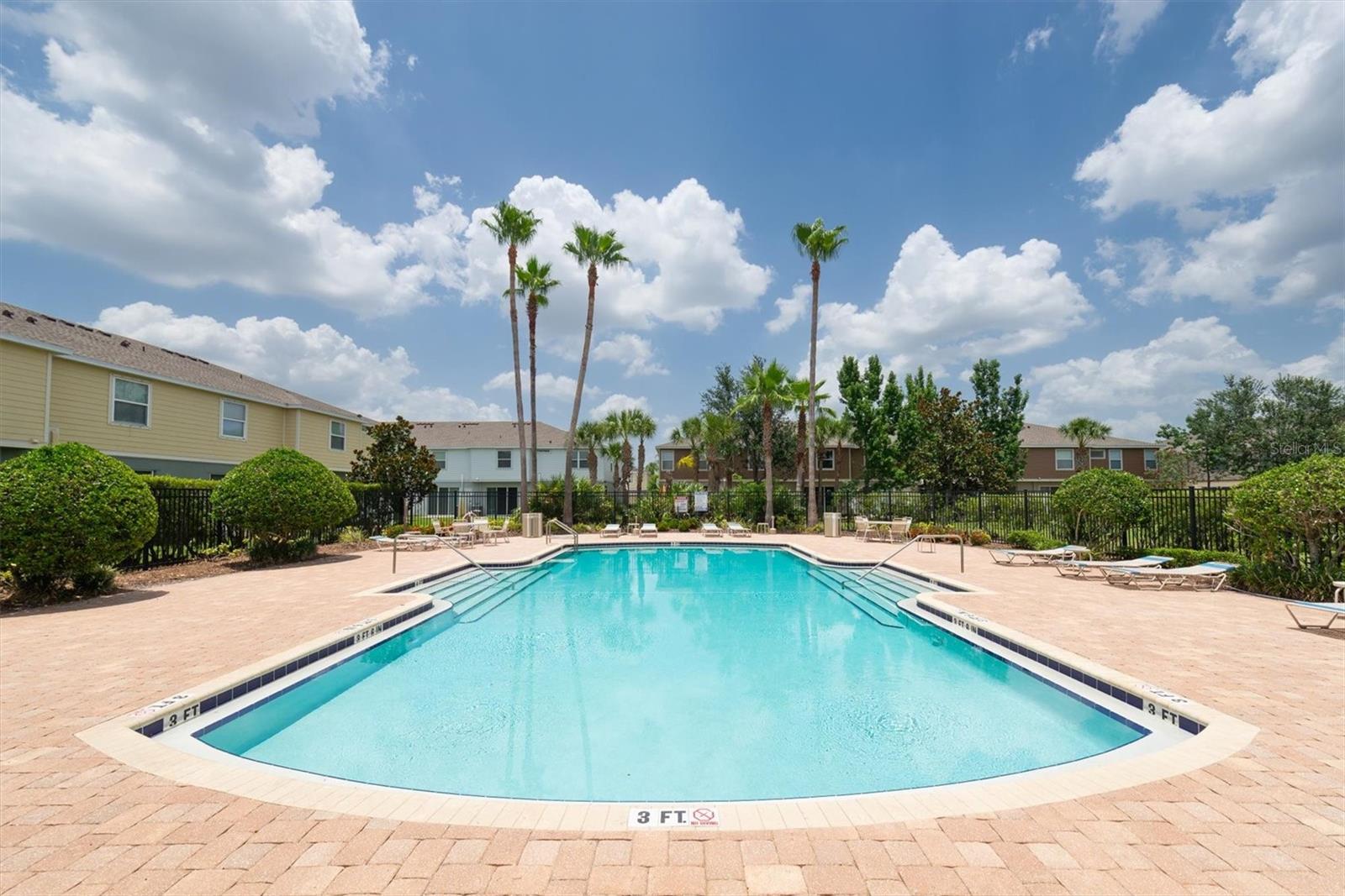 4958 WHITE SANDERLING COURT