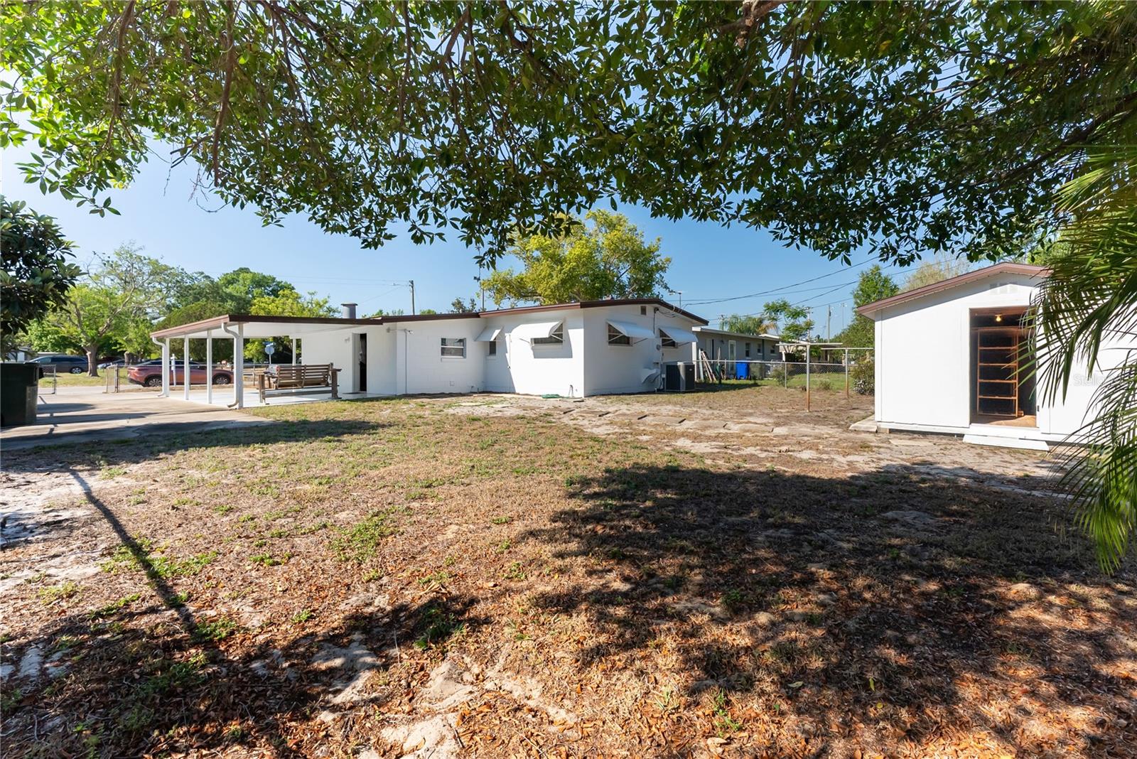 PEACH LAKE MANOR - Residential