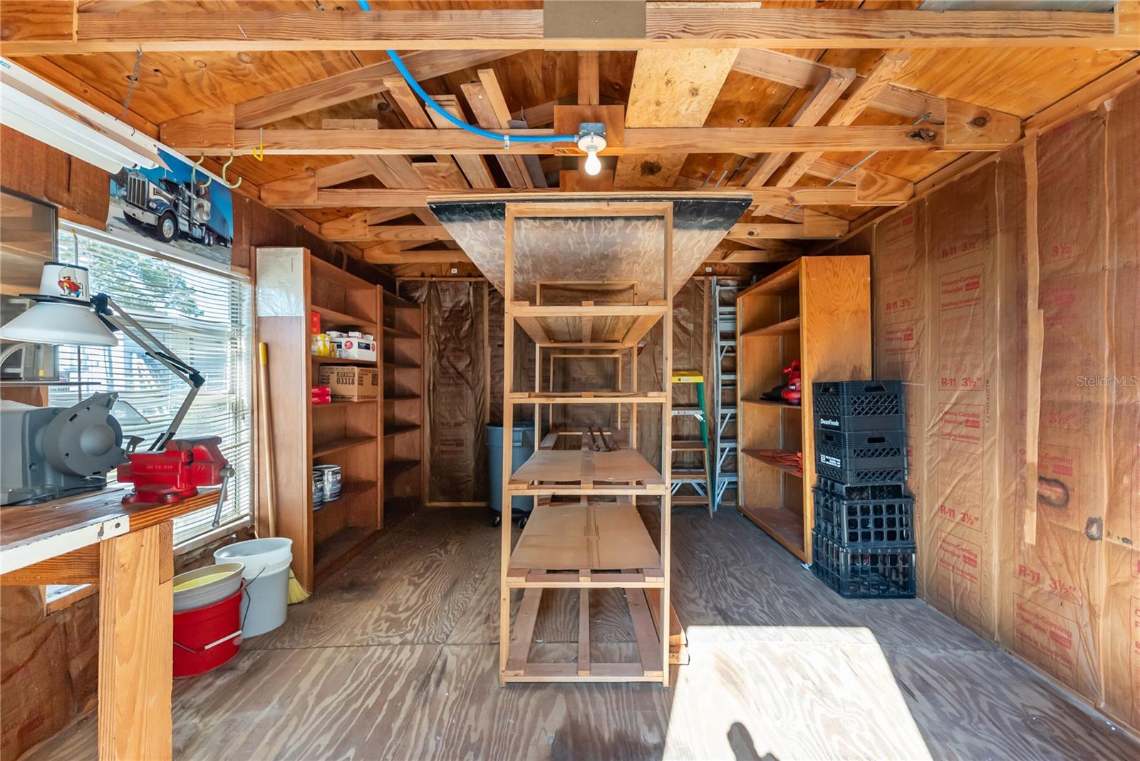 PEACH LAKE MANOR - Residential