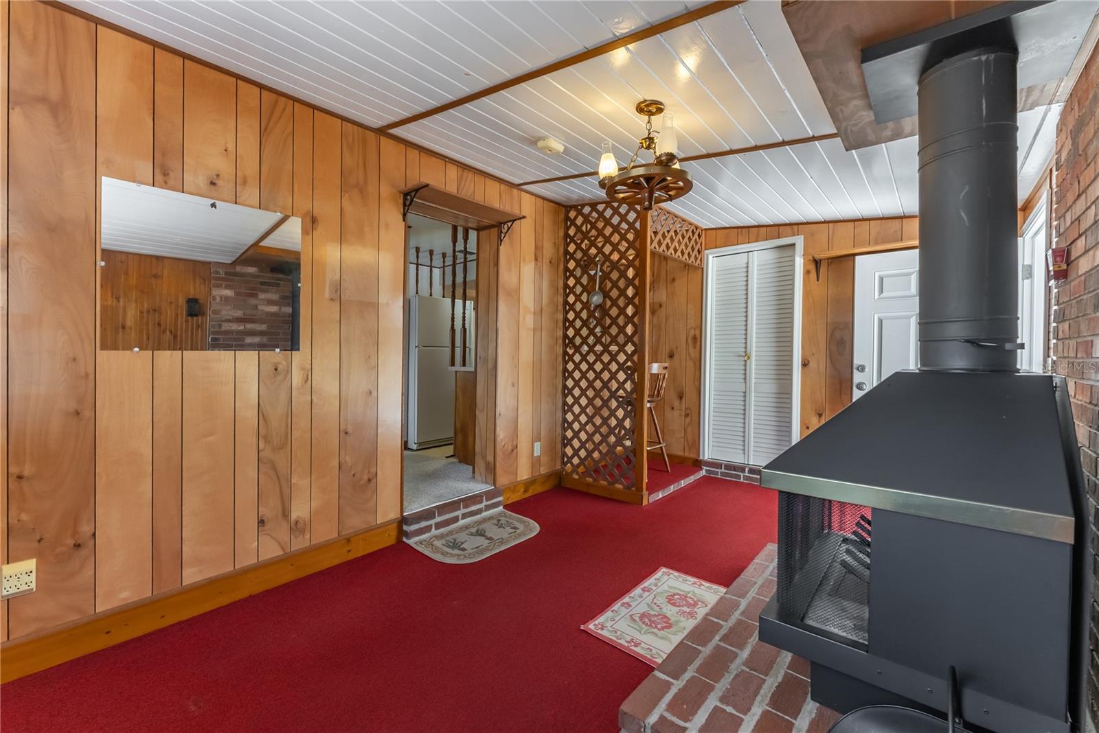 PEACH LAKE MANOR - Residential