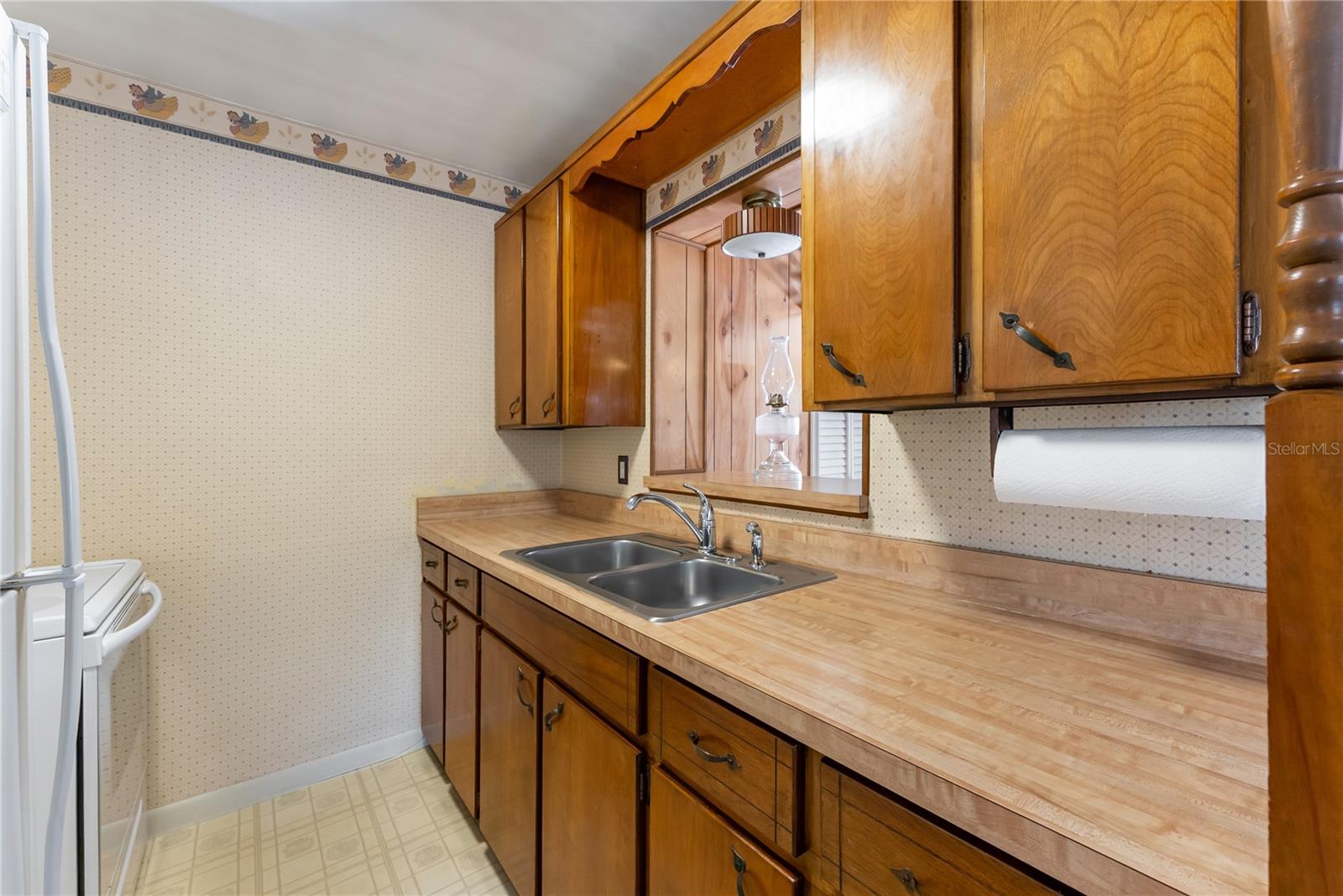 PEACH LAKE MANOR - Residential