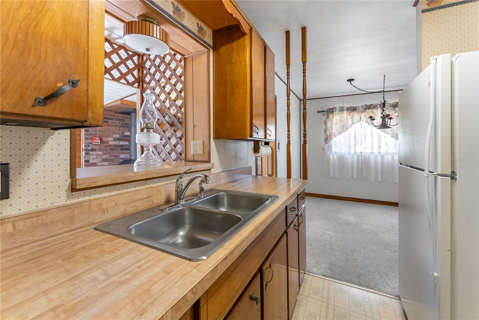 PEACH LAKE MANOR - Residential