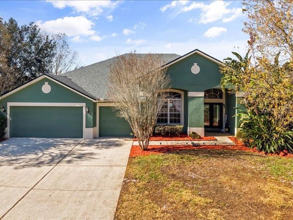 Photo of 342 Osprey Lakes Circle, Chuluota, FL 32766 (MLS # O6377605)