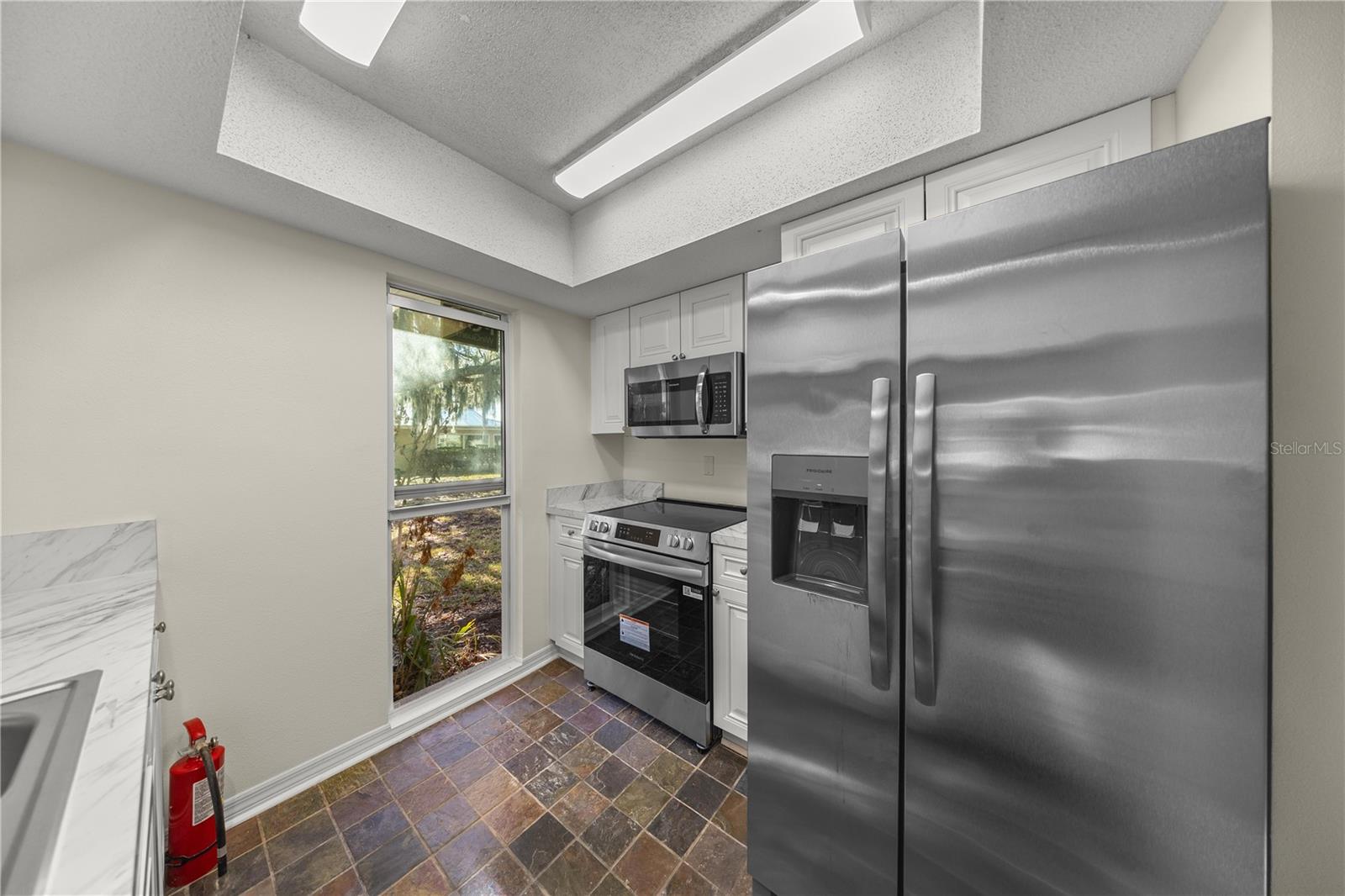 THE BAY VILLAS - Residential