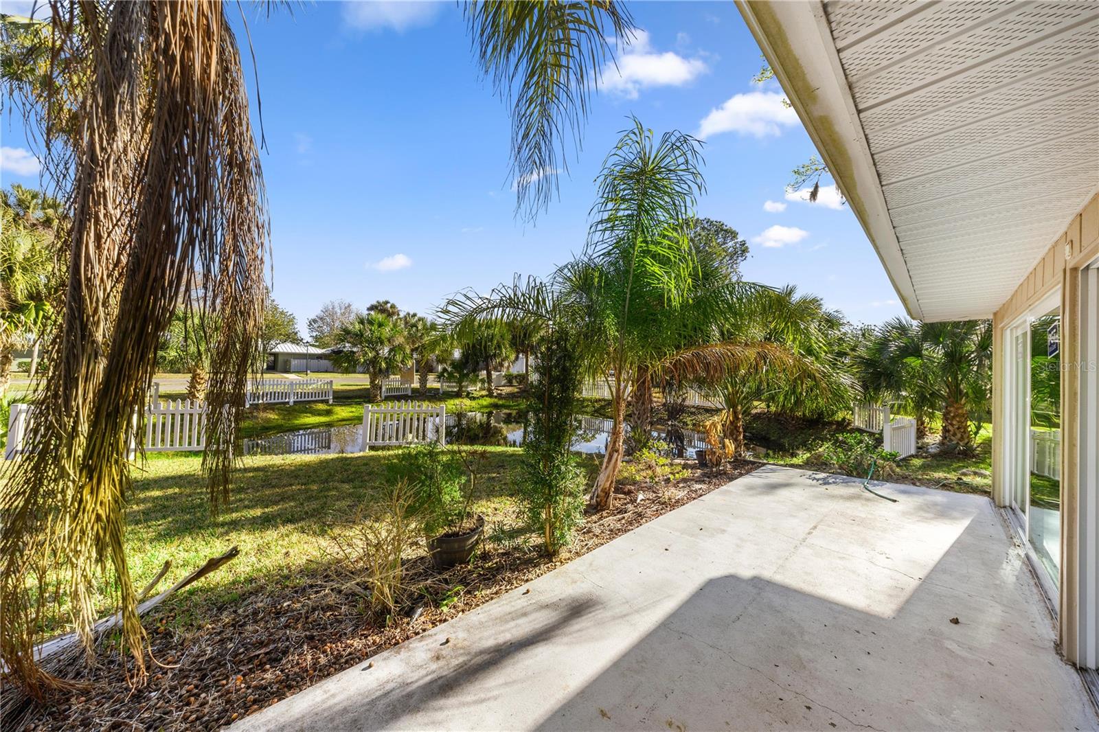 THE BAY VILLAS - Residential