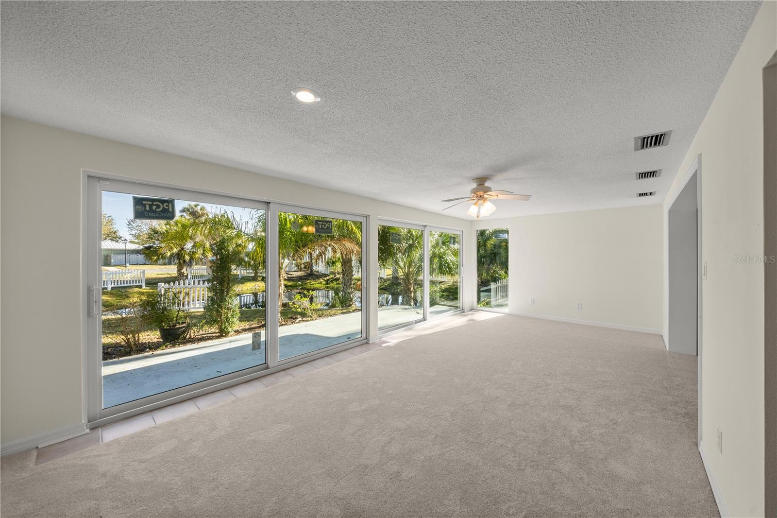 THE BAY VILLAS - Residential