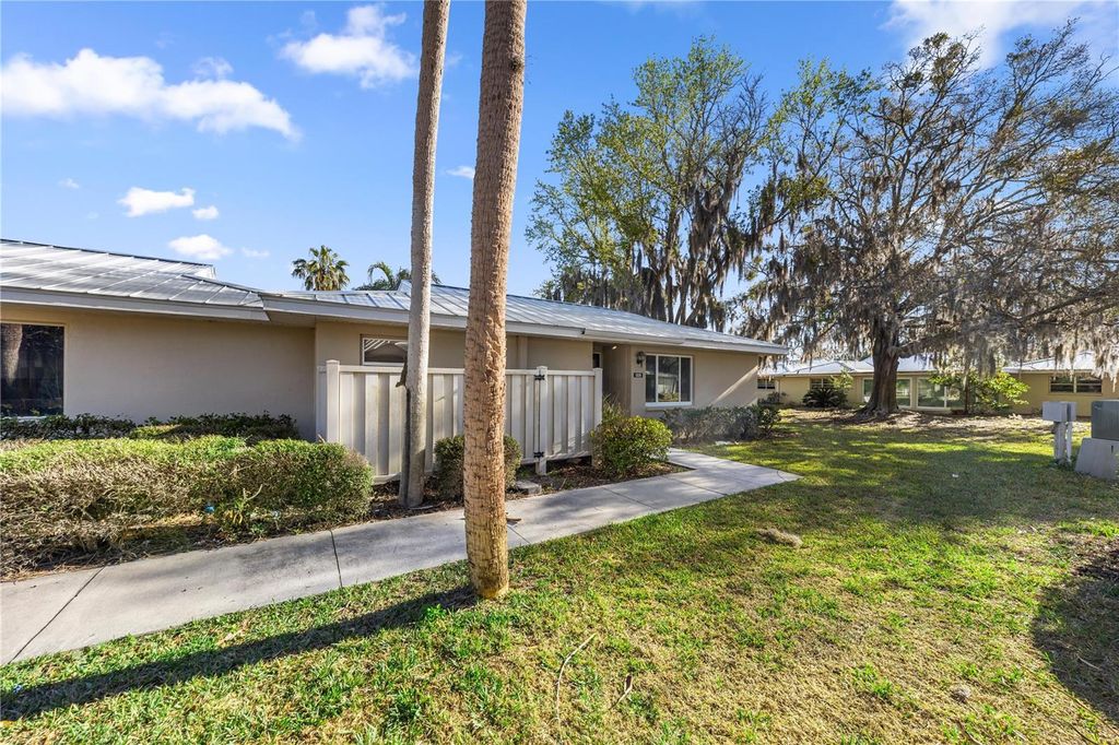 Photo of 1229 N Egret Point #1229, Crystal River, FL 34429 (MLS # OM719789)