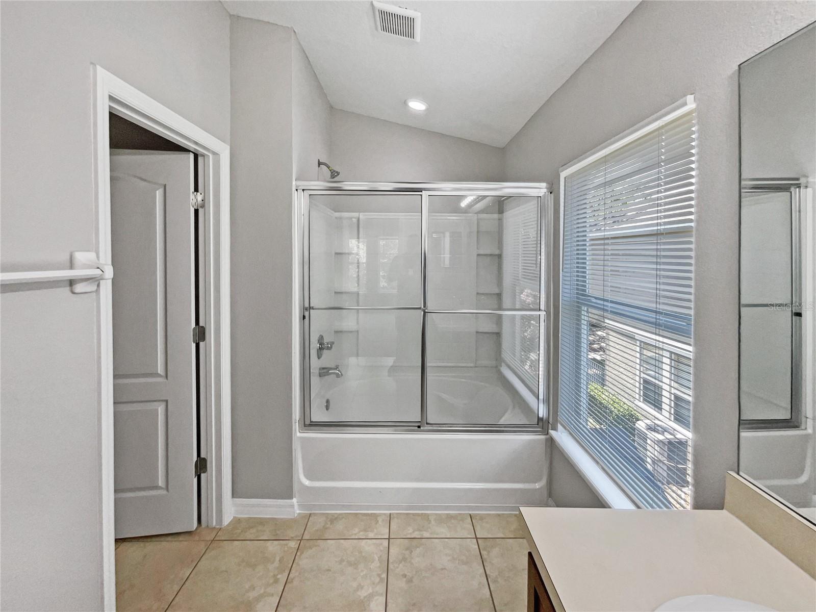 VILLAS/EAST PARK - Residential