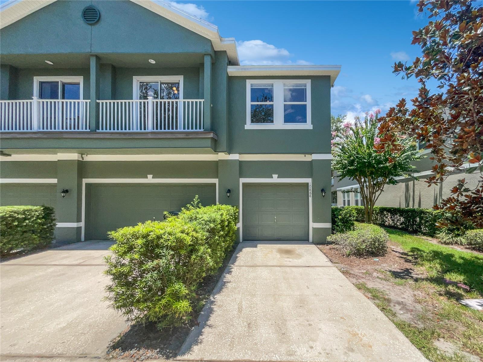 VILLAS/EAST PARK - Residential