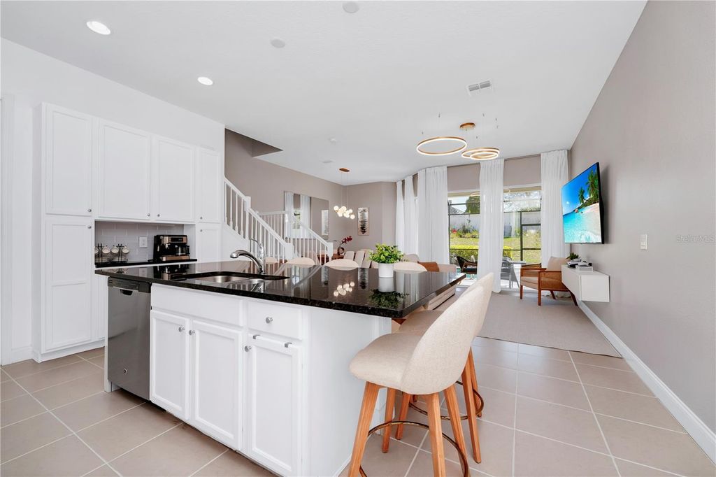 Photo of 302 Captiva Drive, Davenport, FL 33896 (MLS # S5150118)
