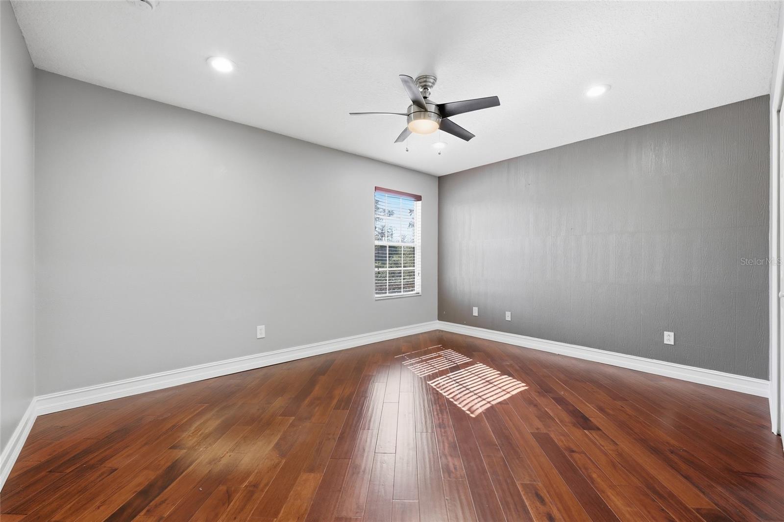 VISTA LAKES N-11 AVON - Residential