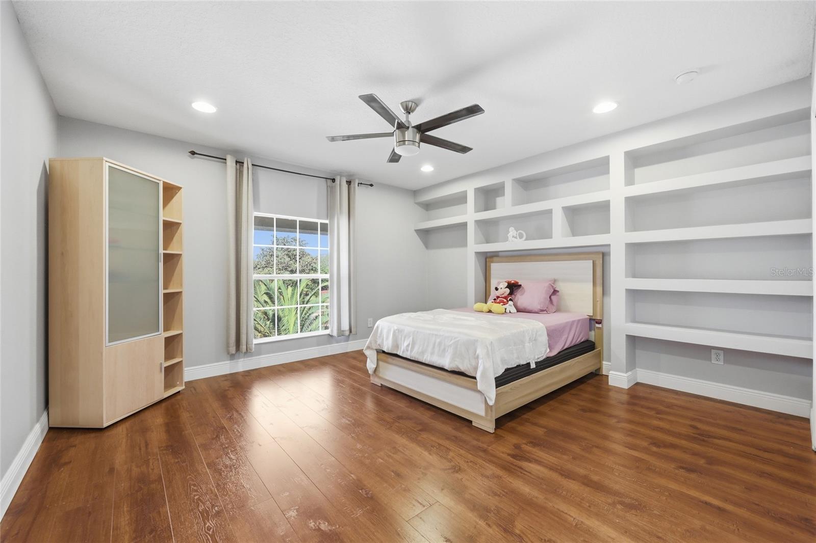 VISTA LAKES N-11 AVON - Residential